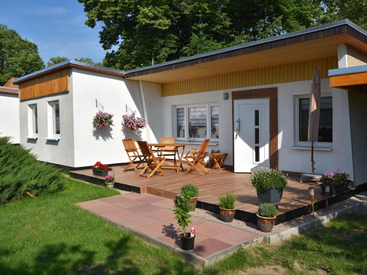 Bungalow In Boiensdorf With Fenced Terrace Bagian luar foto