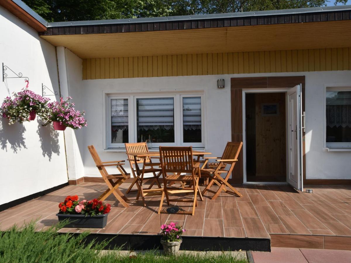 Bungalow In Boiensdorf With Fenced Terrace Bagian luar foto
