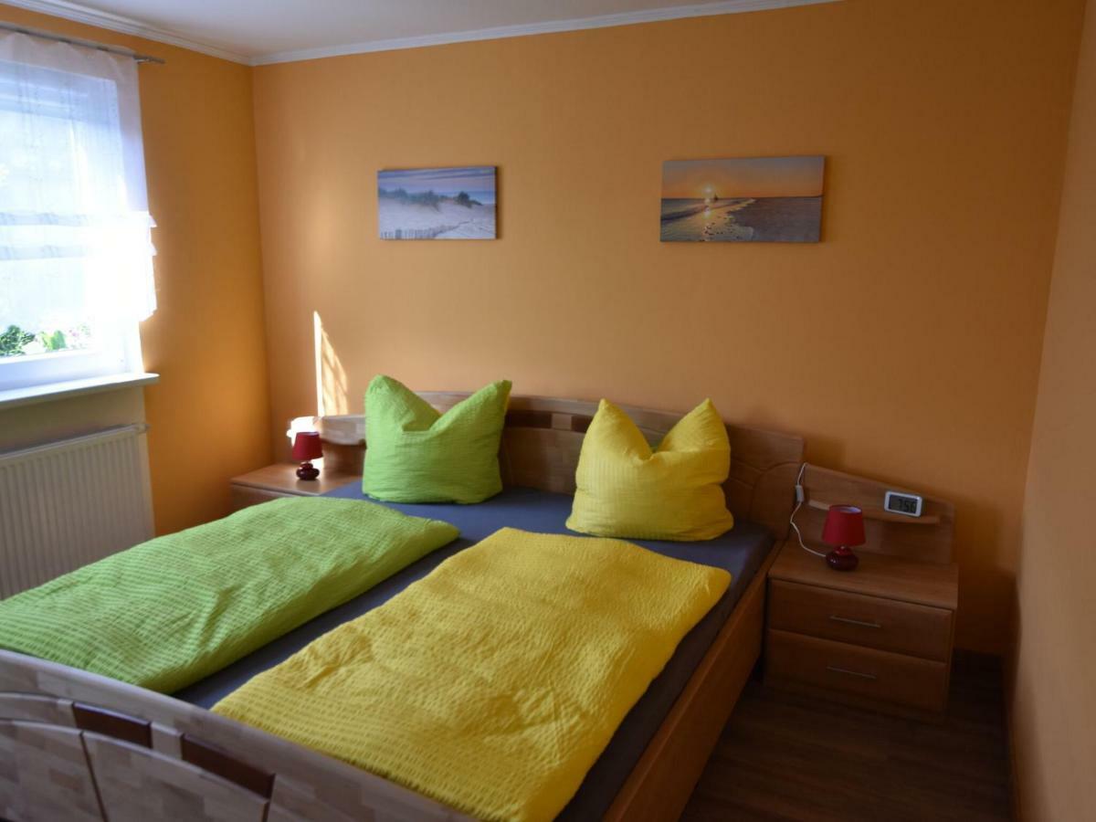 Bungalow In Boiensdorf With Fenced Terrace Bagian luar foto